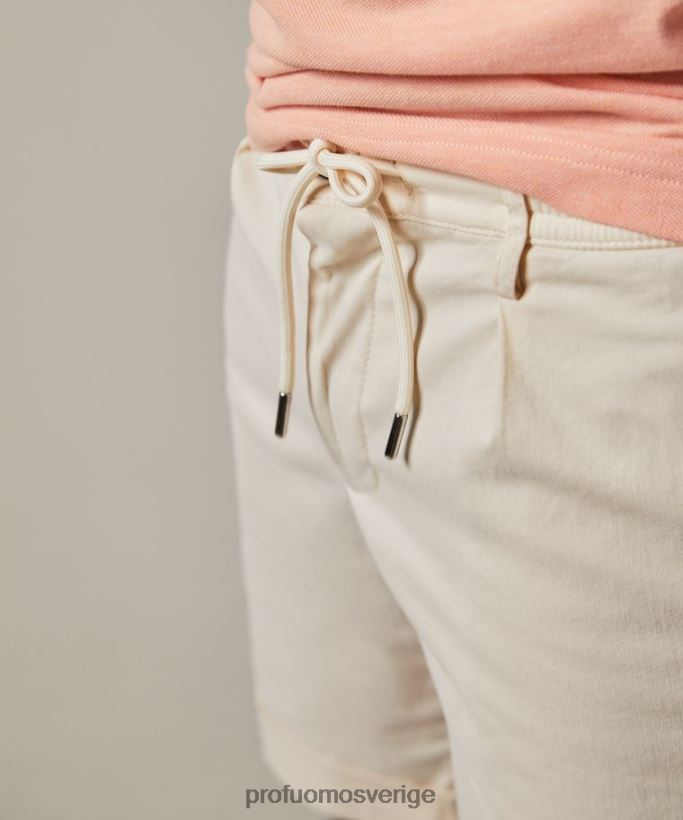 Kläder se Profuomo män sportcord shorts beige N8XR4364